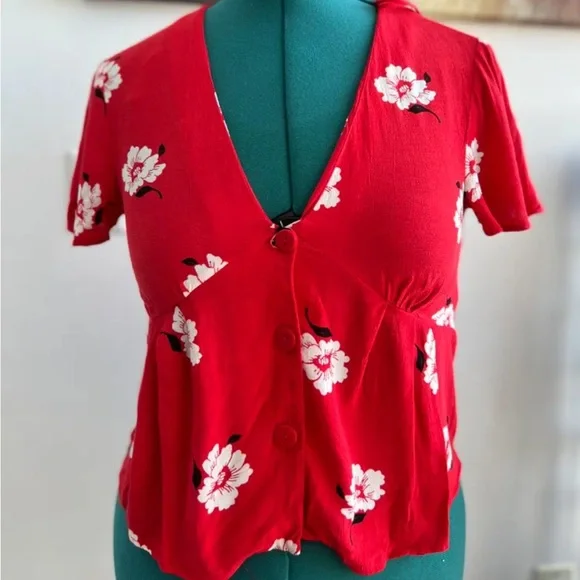 Zara red floral v-neck blouse [Free add on with purchase] - Picture 2 of 7
